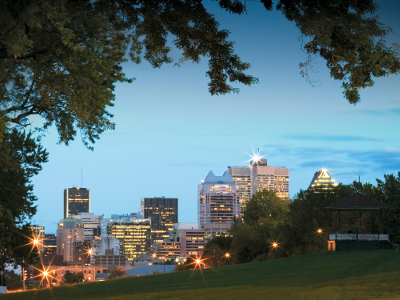 Montréal skyline from Mount Royal